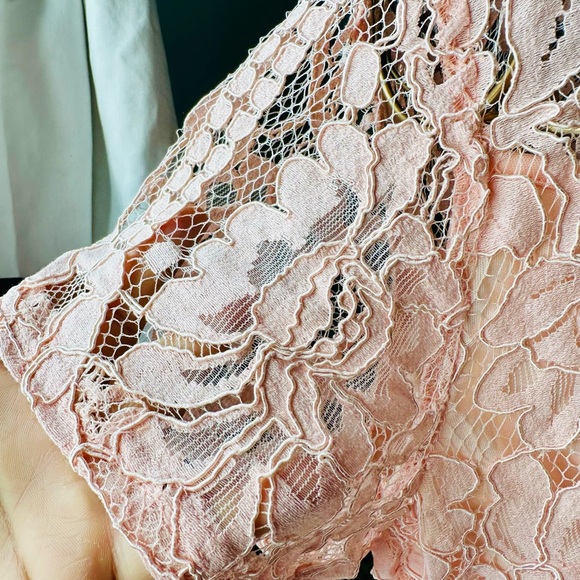 SHEIN Coral Lace cocktail dress - Picture 4 of 8